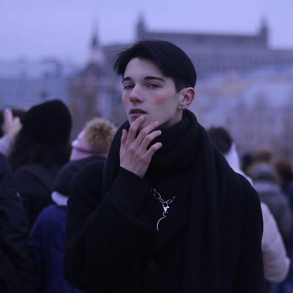 lzcf8ak29twm